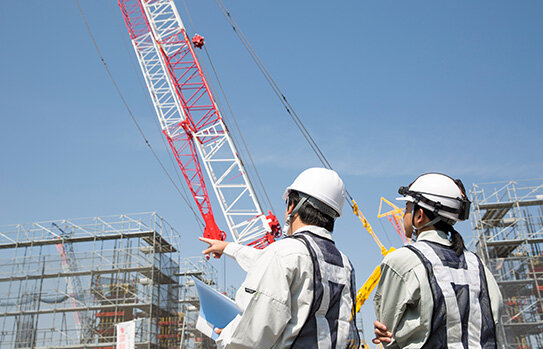 建設現場の作業スタッフ