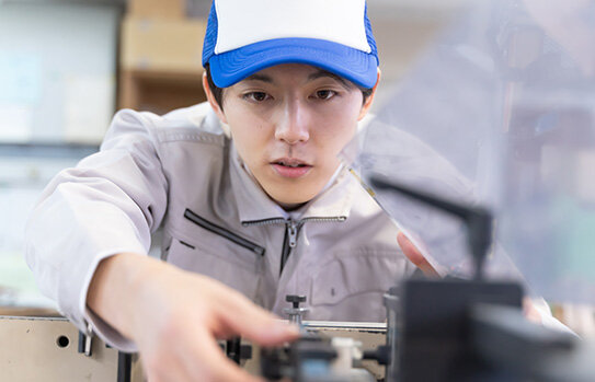 旋盤工になる方法は？