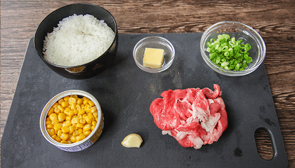 バタコライスの材料